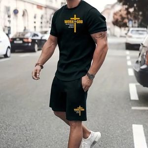 Plus Size Men's Casual Graphic Outfit